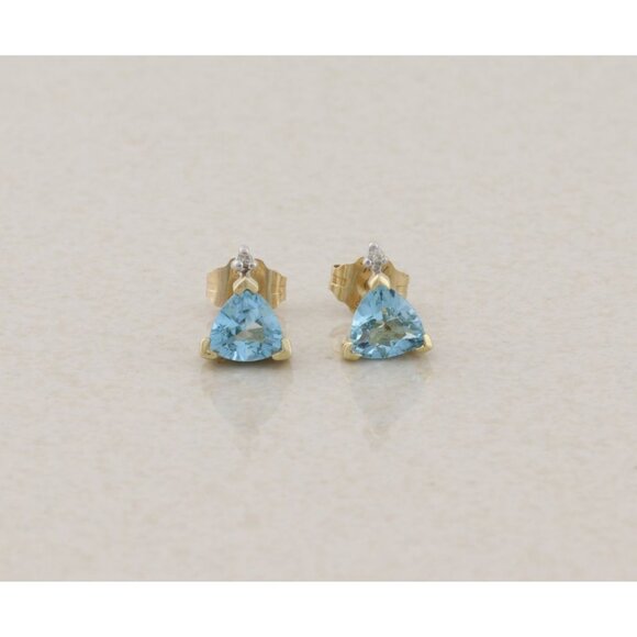 10k Yellow Gold Natural Blue Topaz & Diamond Earrings Stud 5/16" x 1/4" - Picture 1 of 10